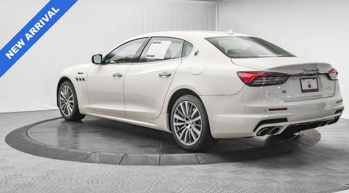 2022 Maserati Quattroporte Modena Q4