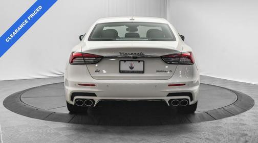 2022 Maserati Quattroporte Modena Q4