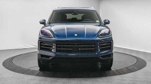 2024 Porsche Cayenne Base