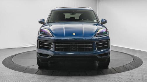 2024 Porsche Cayenne Base