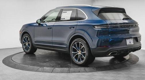 2024 Porsche Cayenne Base