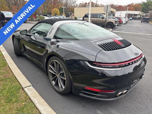 2022 Porsche 911 Targa 4S