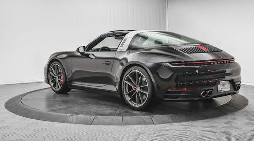 2022 Porsche 911 Targa 4S