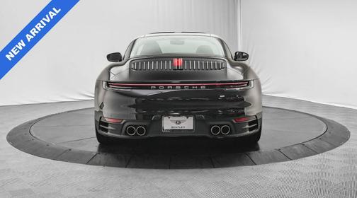 2022 Porsche 911 Targa 4S
