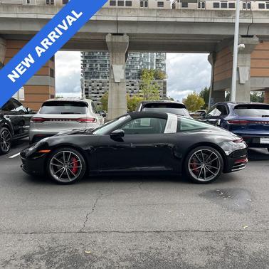 2022 Porsche 911 Targa 4S