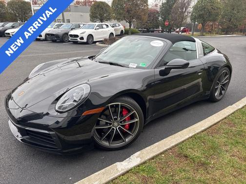 2022 Porsche 911 Targa 4S