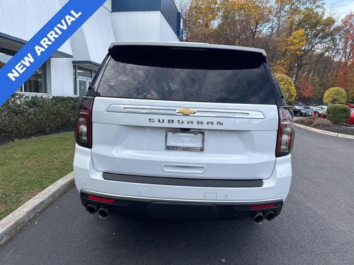 2023 Chevrolet Suburban High Country