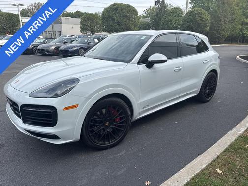 2023 Porsche Cayenne GTS
