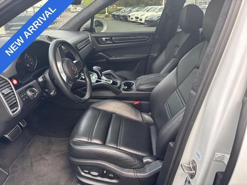 2023 Porsche Cayenne GTS