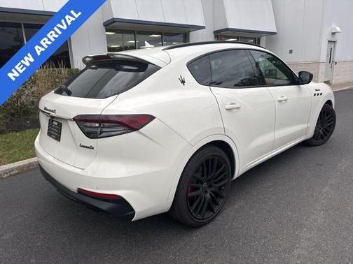 2022 Maserati Levante Modena