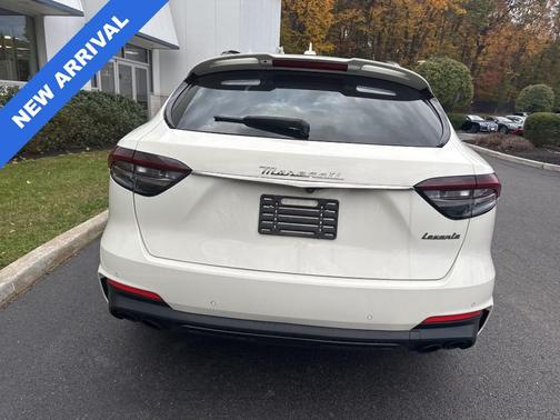 2022 Maserati Levante Modena