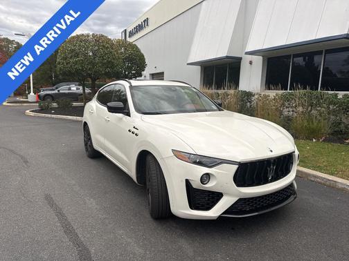 2022 Maserati Levante Modena