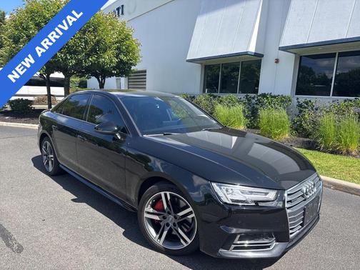 Mythos Black Metallic 2017 Audi A4 2.0T Premium Plus