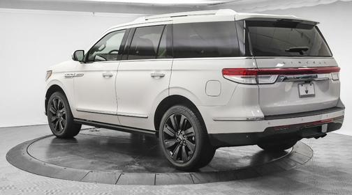 2022 Lincoln Navigator Reserve