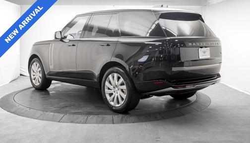 Santorini Black 2023 Land Rover Range Rover P400 SE