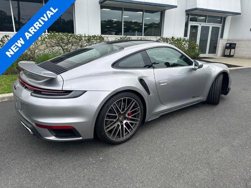 GT Silver Metallic 2022 Porsche 911 Turbo