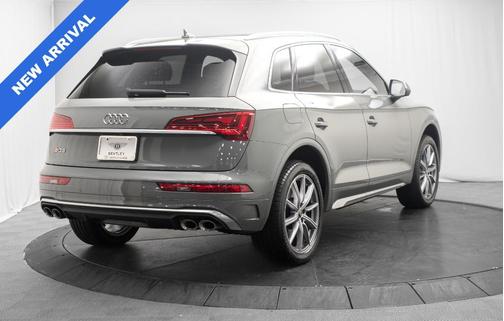 Quantum Gray 2022 Audi SQ5 3.0T Premium Plus