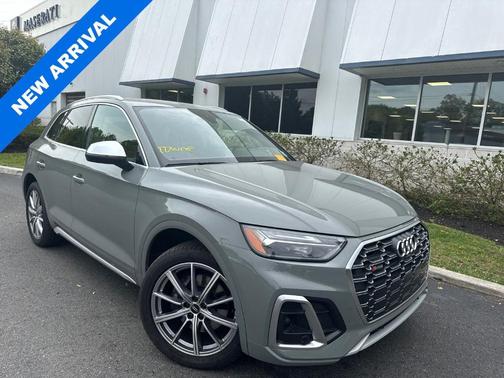 Quantum Gray 2022 Audi SQ5 3.0T Premium Plus