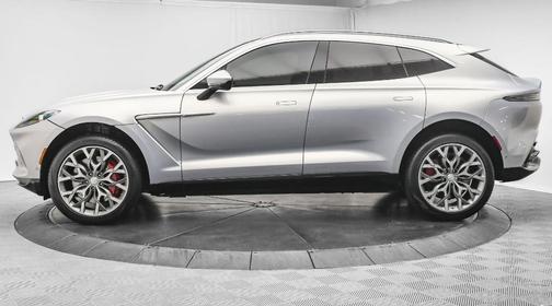 2021 Aston Martin DBX Base