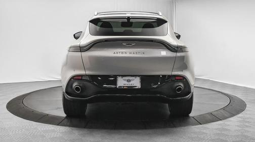 2021 Aston Martin DBX Base