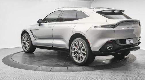 2021 Aston Martin DBX Base