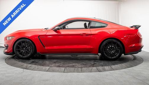 2016 Ford Shelby GT350 Base