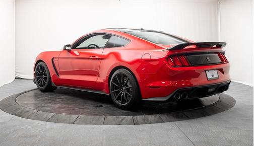 2016 Ford Shelby GT350 Base
