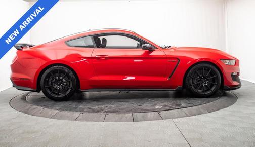 2016 Ford Shelby GT350 Base