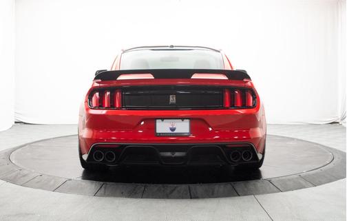 2016 Ford Shelby GT350 Base