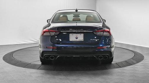 2022 Maserati Quattroporte Modena Q4