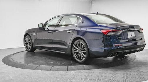 2022 Maserati Quattroporte Modena Q4