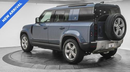 2024 Land Rover Defender P400 S