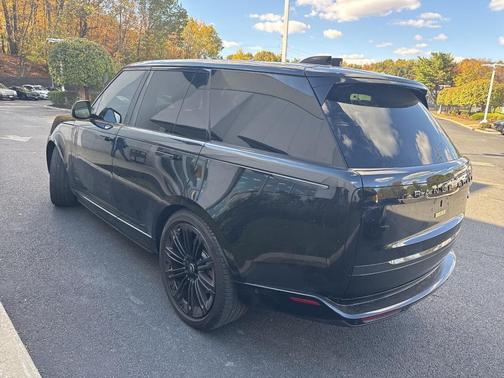 2023 Land Rover Range Rover P530 SE