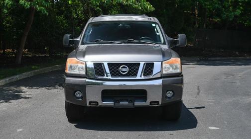 2010 Nissan Titan SE