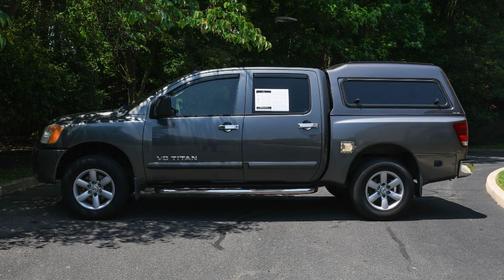 2010 Nissan Titan SE