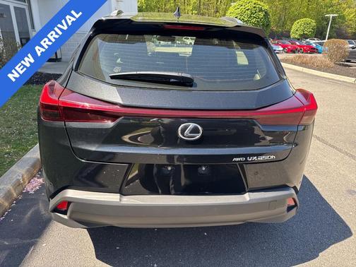 Caviar 2023 Lexus UX 250h Premium