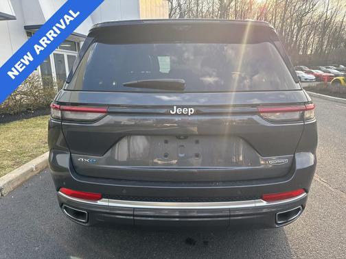 Metallic 2023 Jeep Grand Cherokee 4xe Summit