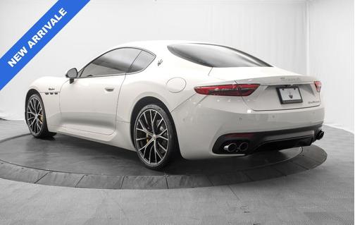 Bianco 2024 Maserati GranTurismo Modena