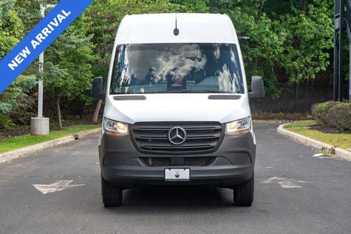 Arctic White 2025 Mercedes-Benz Sprinter 2500 High Roof
