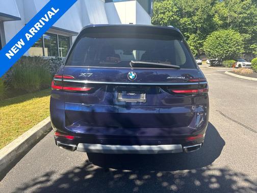 Tanzanite Blue II Metallic 2024 BMW X7 xDrive40i