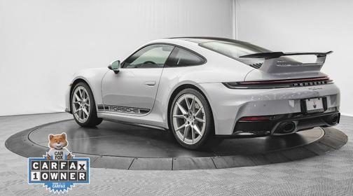 2025 Porsche 911 Carrera