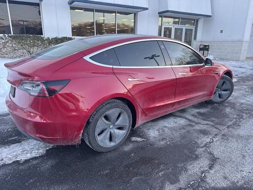 2019 Tesla Model 3 Mid Range