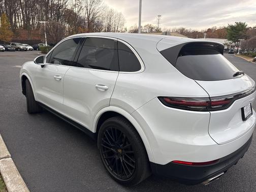 2022 Porsche Cayenne Platinum Edition