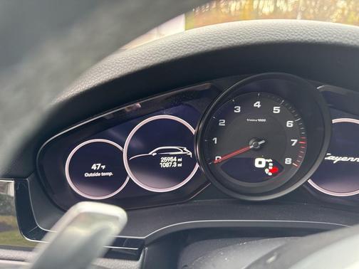 2022 Porsche Cayenne Platinum Edition