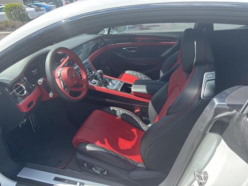 Snow Quartz Pearlescent by Mulliner 2022 Bentley Continental GT Speed