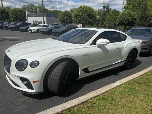 Snow Quartz Pearlescent by Mulliner 2022 Bentley Continental GT Speed