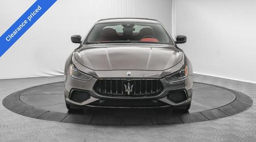 2022 Maserati Ghibli Modena Q4