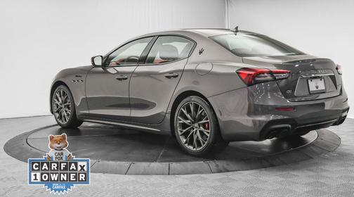 2022 Maserati Ghibli Modena Q4