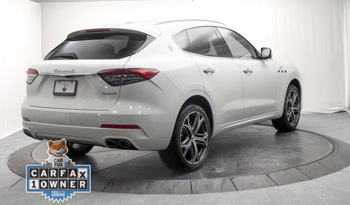 Bianco 2023 Maserati Levante GT