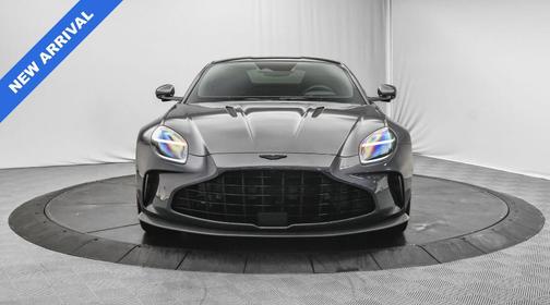 2025 Aston Martin Vantage Base